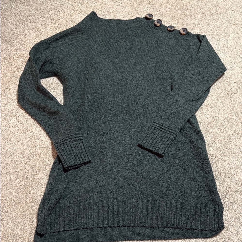 ALMOST NEW Loft Outlet Sweater